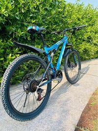 💙 للبيع بايسكل جبلي حجم 26 فريم عالي كامل بدون نقص  يدات جديده سستم كا...