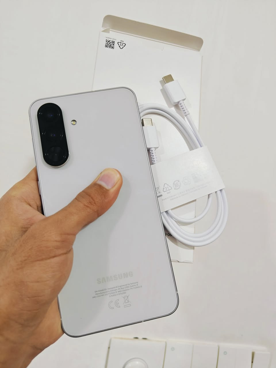 السلام عليكم 
📱 للبيع جهاز 𝐒𝐚𝐦𝐬𝐮𝐧𝐠 𝐀𝟓𝟔
مستخدم يومين فقط
🔹 الذاكرة: 𝟐𝟓𝟔𝐆𝐁
🔹 الرام: 12GB
🔹 بجميع الملحقات الأصلية
سعرة 465 وبي مجال 
متوفر توصيل لجميع المحافظات العراق 🇮🇶


**إذا كنت صاحب هذا الإعلان وتريد حذفه لأي سبب، رجاءا أرسل رسالة إلى الدعم الفني**