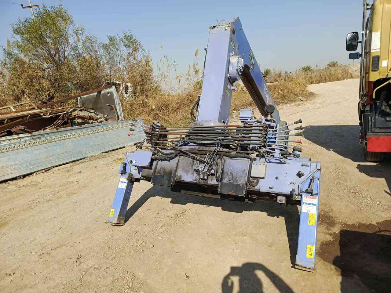 سلام عليكم للبيع كرين كاردو مخالف حاويه مكان كوت سعر ١١٠ رقم ***********
