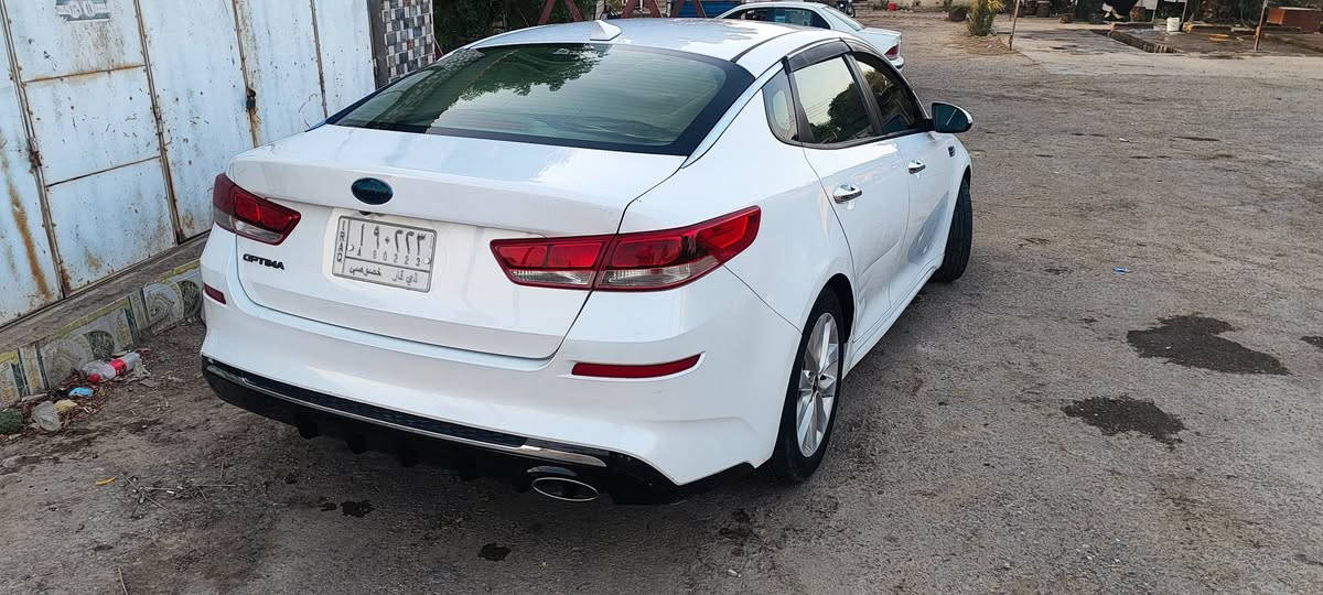 سلام عليكم 
كيا اوبتيما موديل 16وارد امريكي ضربته جوملغ جهة السايق 
حره باسمي تحويل مباشر
  موصفات السياره 
شاشه +كامره دواره 
تحكم استيرن فول
مودات قياده /سبورت+نورمل+ايكو
تبريد ثلج منضومه كامله شادهه
حداديه جديده 
مكان السياره ناصريه كرمة بني سعيد 
السعر125وبيه مجال 
للاستفسار مراسله او الاتصال عل ارقام ***********
