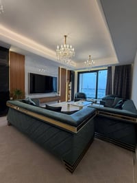 📐 المساحة: 205 م² 🏢 الطابق: 15 🌆 الإطلالة: خارجية جادرية و جامعة بغداد...