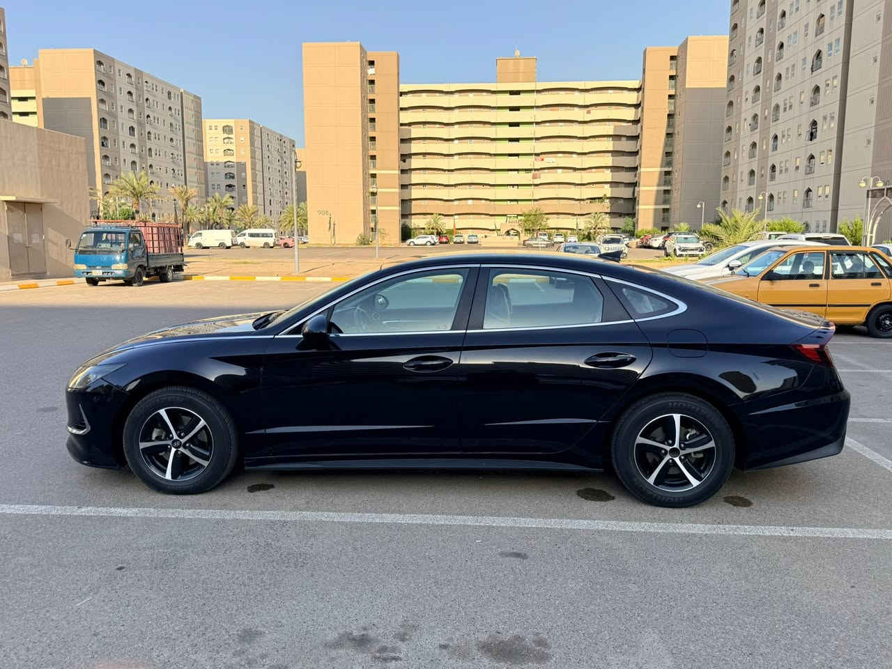 السلام عليكم سوناتا 2022 بدون ايرباك بدون داخل جاهزة حدادية محرك كير تبريد بشرط  رقم اربيل باسمي هزة جديدة سعر 137 وبيها مجال ***********
