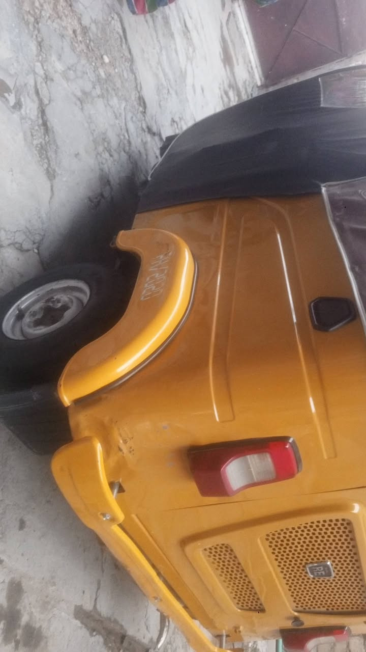 السلام عليكم تك تك للبيع موضح كلشي بمقطع فيديو وصور رقم هاتف‏ ‪***********‬‏ بغداد  الجديدة
