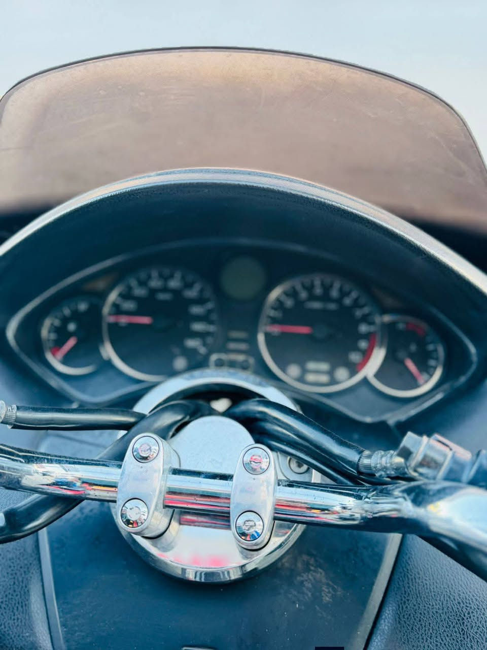 سلام عليكم دراجه فورزا 08دراجه جديده معنه لكلمه انطيك شرط معدل وشلعه دراجه ماشيه42الف دهن كله امزويل دراجه كير ملغي شادلهة اني هسه سستم سماعات ومسجل مي راديتر مبدل مخليلهة زيتي اصلي سعر دراجه مليون وميتين وبي مجال رقم مبايل ***********
