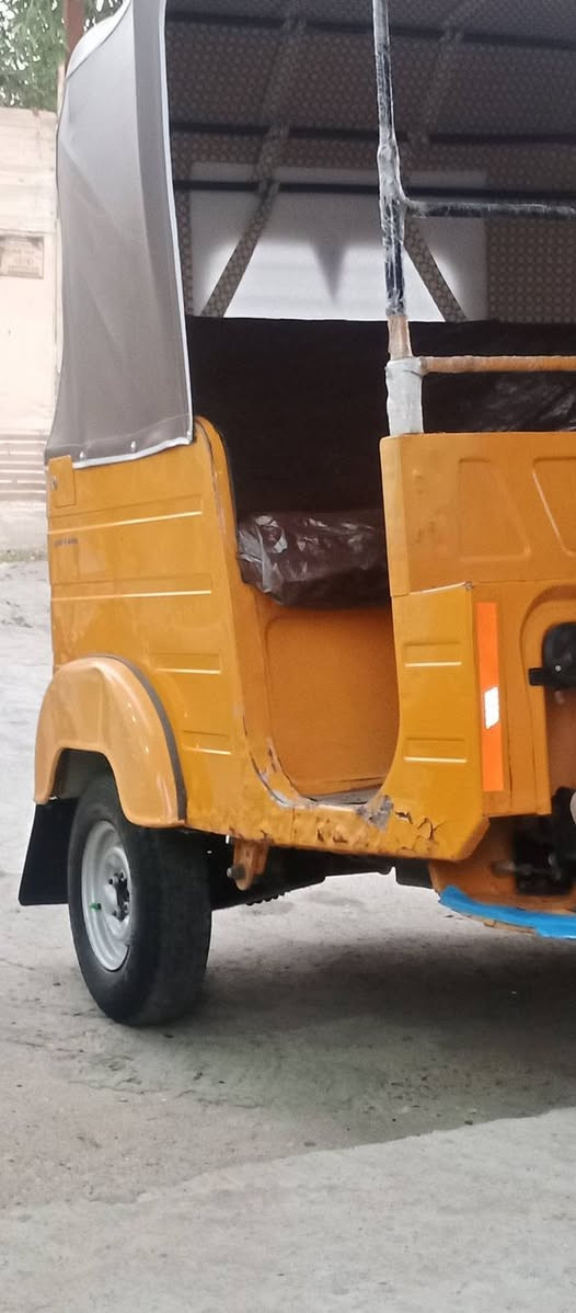 تكتك موديل 2019 شهر11داخل بل 20 بارد بالغد تكتك ما ناقصها اي شيء مكان بغداد سعر 7000وبه مجال حك الجايه  للاستفسار هاذ رقم *********** متواجد على واتساب
