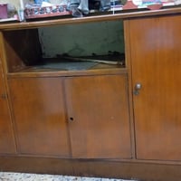 بوفيه • مترين وربع • نظيفه