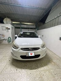 اكسنت 2016 خليجي بلو  سيارة مكفول كفالة عامة من الصبغ و تبديل (بيها مك...