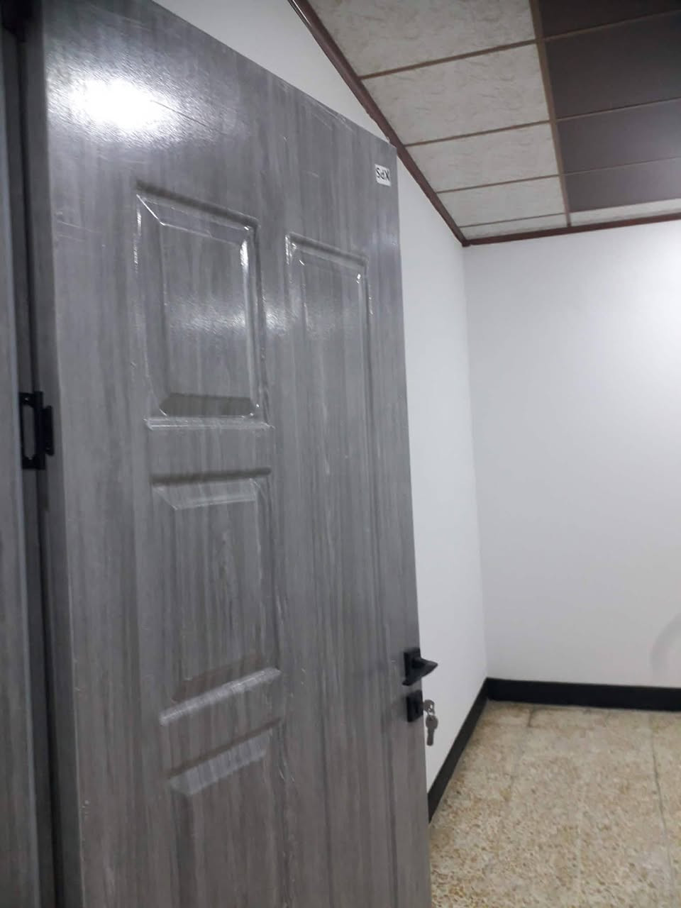 @إشارة بيت للايجار حي صدام قرب مدرسه القعقاع كراج كبير علي عرض البيت ومطبخ واستقبال وهوال وغرفه بالصدر كبيره علي عرض البيت وترك مال حمام ومخزن جوه الدرايج الايجار 350 بيت جديد ويريد ايجار مال شهرين التواصل خاص


**إذا كنت صاحب هذا الإعلان وتريد حذفه لأي سبب، رجاءا أرسل رسالة إلى الدعم الفني**