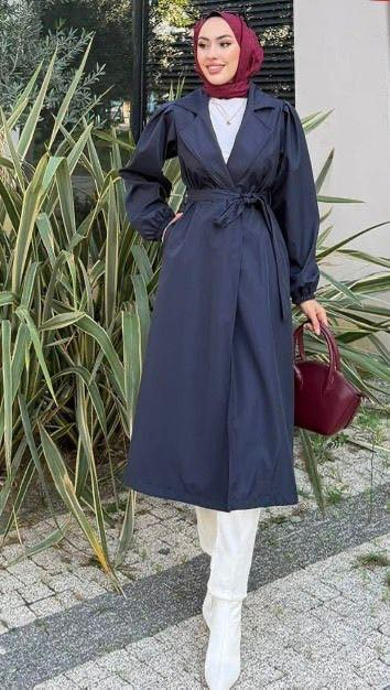 ترانجكوت بكامل اللوان ومن قياس 38 ل46 
سعر 18 ألف قطعتين 35 ألف 
مجمع احمد عماد _داره كوناره 
توصيل داخل خانقين فقط *********** واتساب
