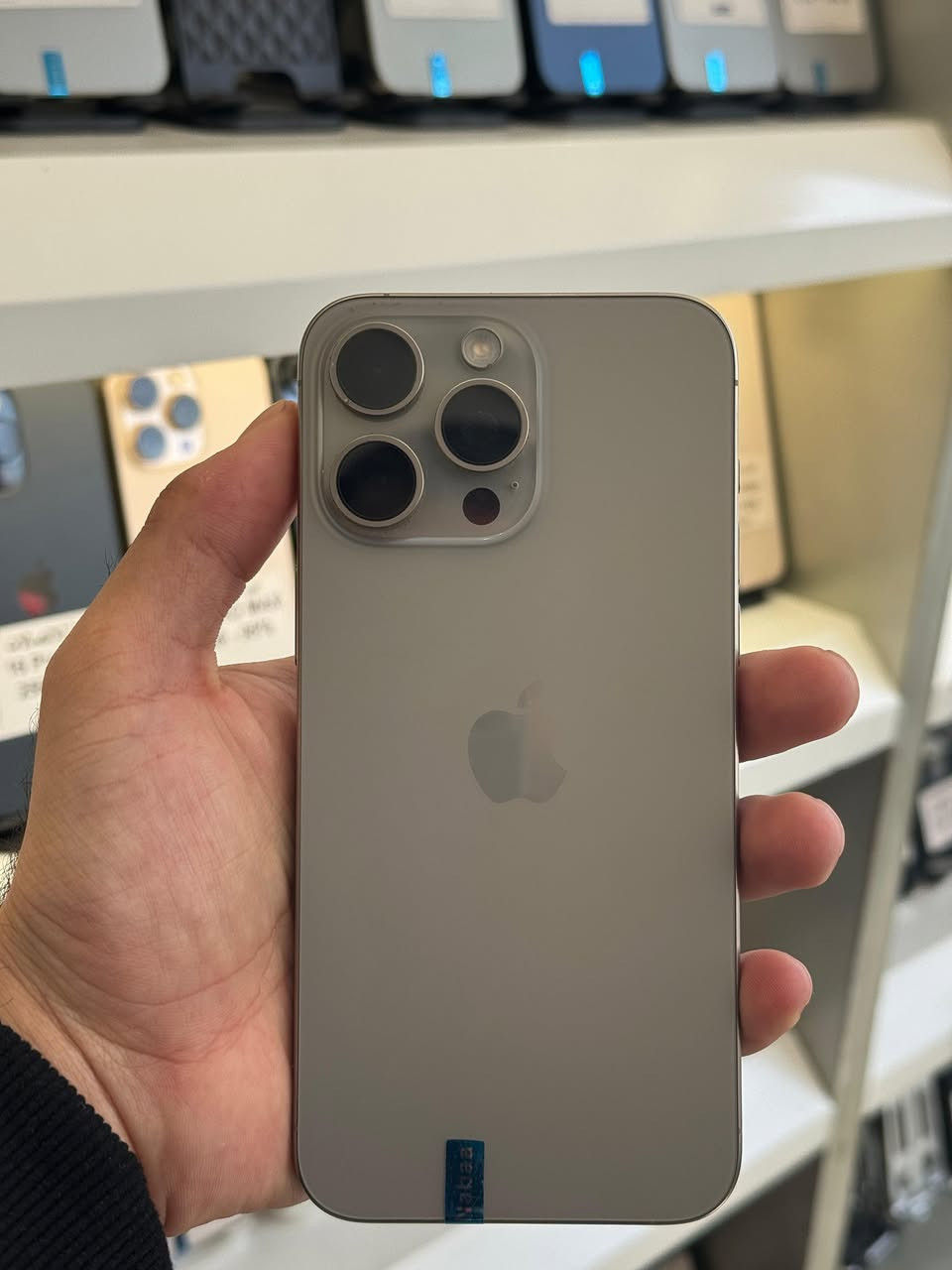 15 pro max
ذاكرة 256 بطارية %85 شرق اوسط  مشحون 438 مرة جهاز نضيف ولاداخل صيانة ولامفتوح وبي ضمان من المركز سبوع + الي يجي من ١٠ صبح الى ١ ضهر ياخذ جهاز ويا هدية 🎁
سعرة 1.050.000
‏البياع المعالف الشارع العريض مركز النبأ 

‏اوقات الدوام :

‏يوميآ : 10:00 صباحا _ 12:00 منتصف الليل •

‏الجمعة 3:00 عصرا _ 12:00 منتصف الليل


**إذا كنت صاحب هذا الإعلان وتريد حذفه لأي سبب، رجاءا أرسل رسالة إلى الدعم الفني**