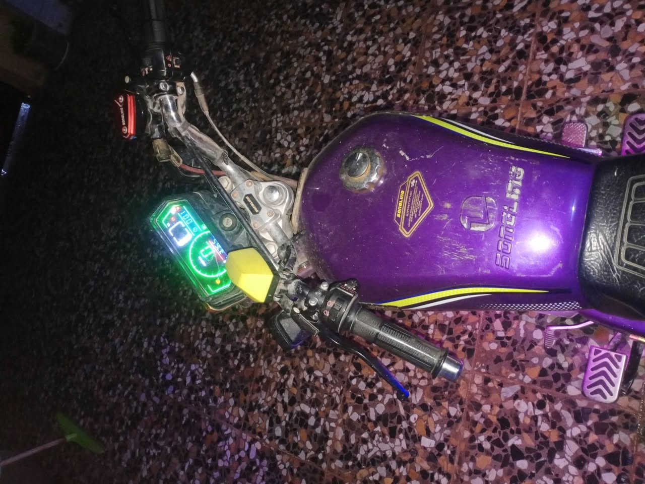 السلام عليكم
دراجه تايكر مديل 2025 للبيع الدراجه كاتم كهربائيات فول شغاله بصمات عدد 2 سويج عدد 2 الدراجه كل نقص مابيها شرط برغي واحد ممفتوح مستخدمه 3 اشهر فقط السعر 700 وبيها مجال بسيط العنوان الخالص


**إذا كنت صاحب هذا الإعلان وتريد حذفه لأي سبب، رجاءا أرسل رسالة إلى الدعم الفني**