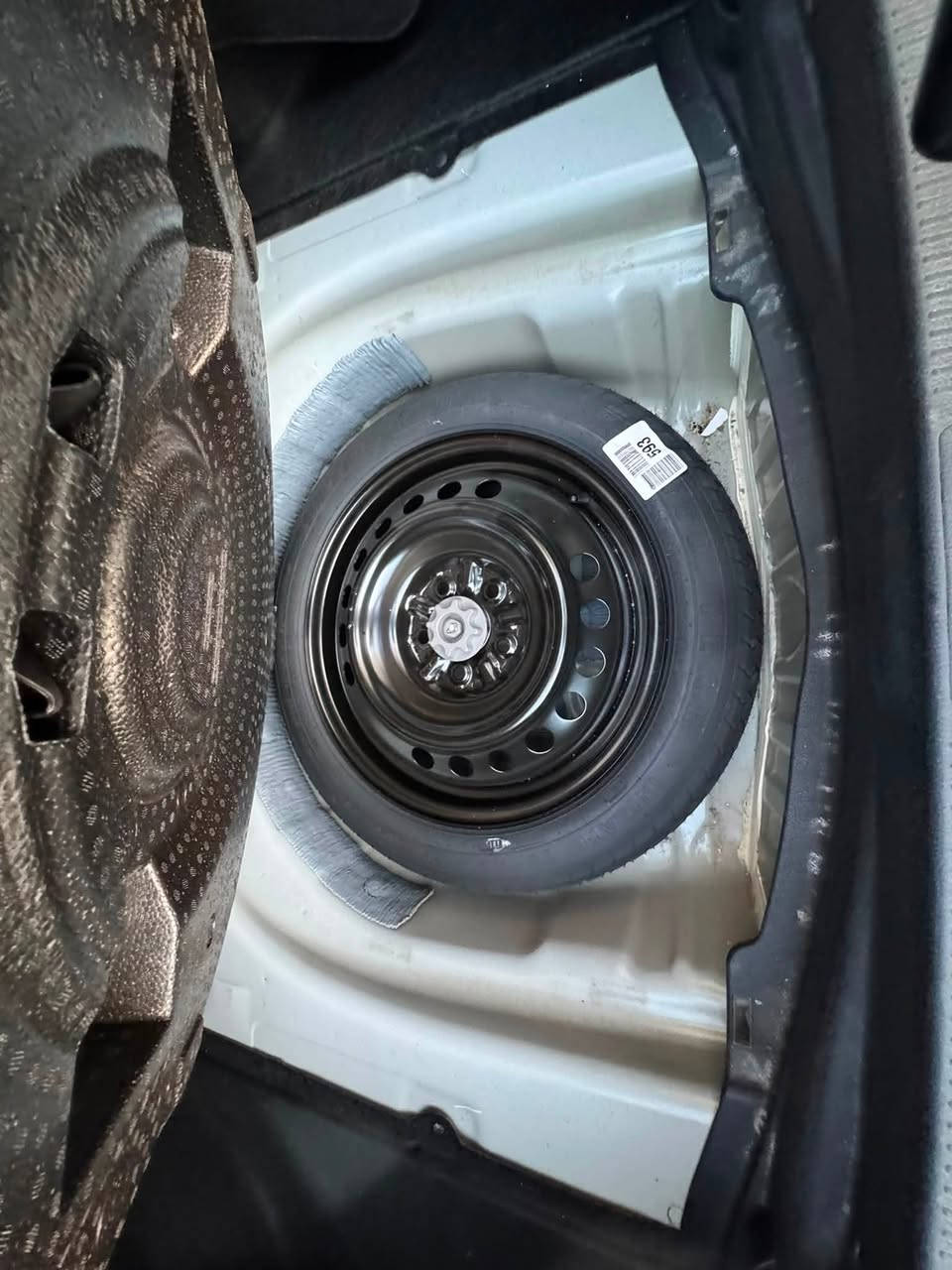 بسم الله…… ماشاء الله 🔥عرض مميز ونادر🔥🇺🇸
💙TOYOTA CAMRE نصف فل سياره 2020💙
شفو صور علق متابعين صفحه دوسات بي نيلو صفاااار🔥💸💸
النوع :-TOYOTA

الفئة :CAMRE //XSE🔥

اللون المميز : ابيض عادي موصفات دار ❤️

سعة المحرك:- 2.5 المرغوب

سنة الصنع : 2020🔥

المسافة المقطوعه :-62ميل🔥🔥👋

ناقل الحركة : أوتوماتيك

نوع الوقود : بنزين - gasoline ⛽️

المزايا :  صالون جلد مقسم شحن وايرلس رعمياء  ليد كامل امامي وخلفي شاشه 360كبيره  لمس قياده ذاتيه لد وتحكم كامل فالمقود والمقاعد تدفئه وتبريد في المقاعدحساسات خلفيه نقطه عمياء فالمرايا نضام تخزين وضعية المقاعد مكيف ديجيتال وغيرها من المزايا ….

———————
🔥🔥التوصيل لفروعنا في المنطقه الغربيه والشرقيه مجانا🔥

بضمان محرك كمبيو وكربون وبياد👌🧰

للاستفسار بالتفضل لمكاتب الشركة 

🔴المكان زليتن طريق الساحالي سمفرو المثلث تجاه مصراتة

💥خدمات الإتصال المباشر بالشركة
0930022001محمد بن دايخة
0915174490واتس
#كامري2020 #تويوتاكامري


**إذا كنت صاحب هذا الإعلان وتريد حذفه لأي سبب، رجاءا أرسل رسالة إلى الدعم الفني**