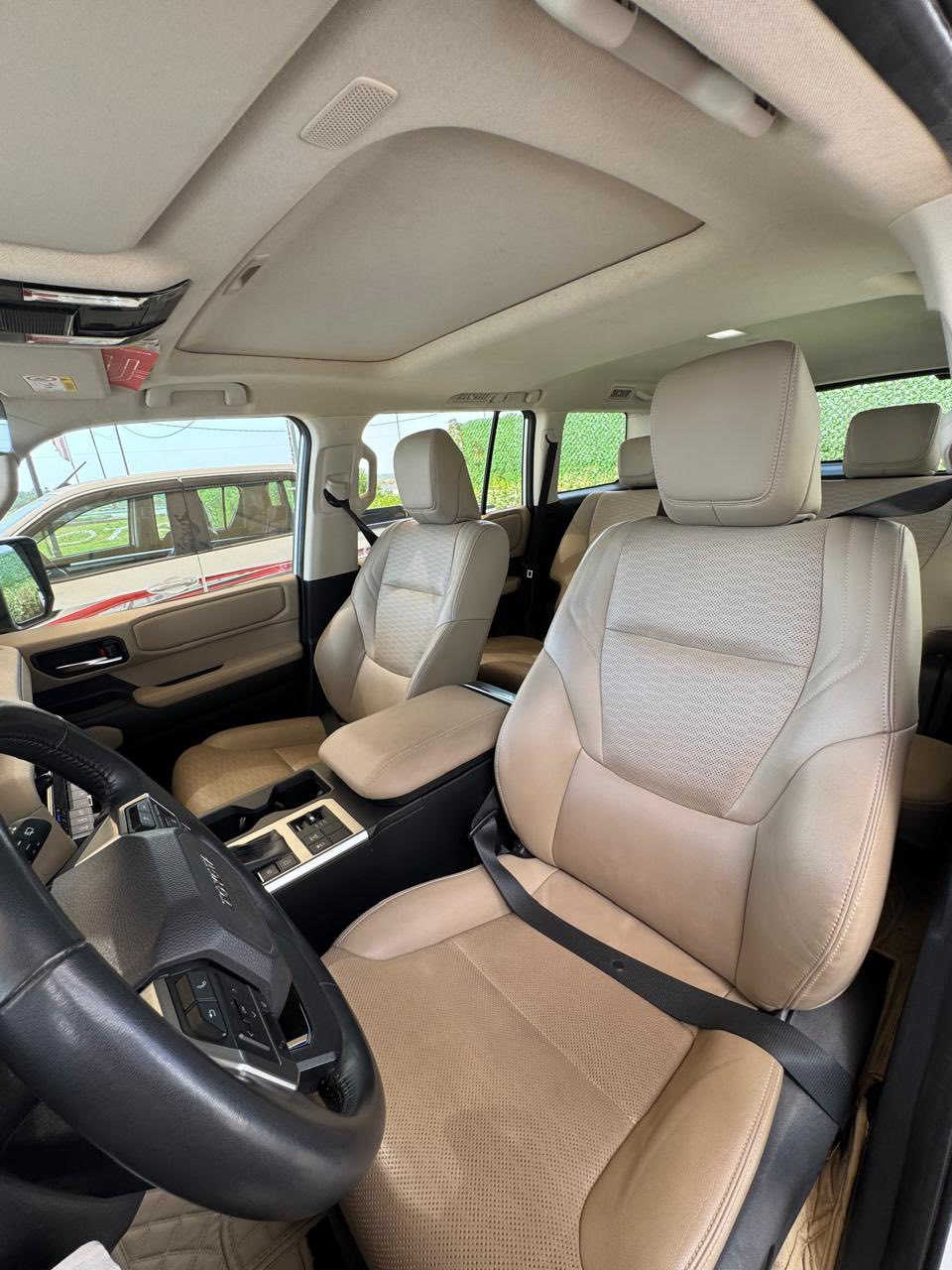 برادو 24  
R3 
مكفوله رقم بغداد للبيع فقط 
على وضع الشركه ماشيه 49 الف قابل للزياده 
السعر 460$ 
للاستفسار 
***********
