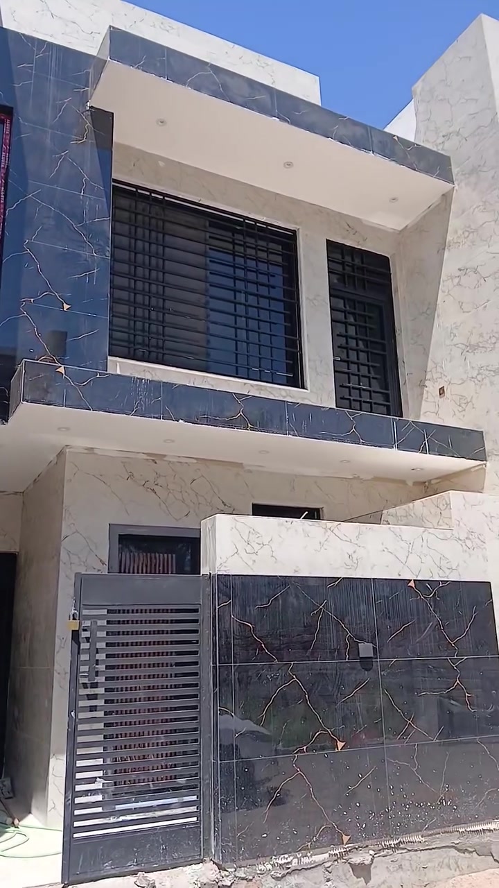 هيج مواصفات 
سعر المتر ٤٥٠ الف
هديه مطبخ وسبالت ومنظومه طاقه شمسيه وللمساحات الكبيره ٣٠٠م٢ فمافوق هديه غرف نوم وطخم قنفات مودرن
***********
واتسةاب
اشراف هندسي 
ترميم
