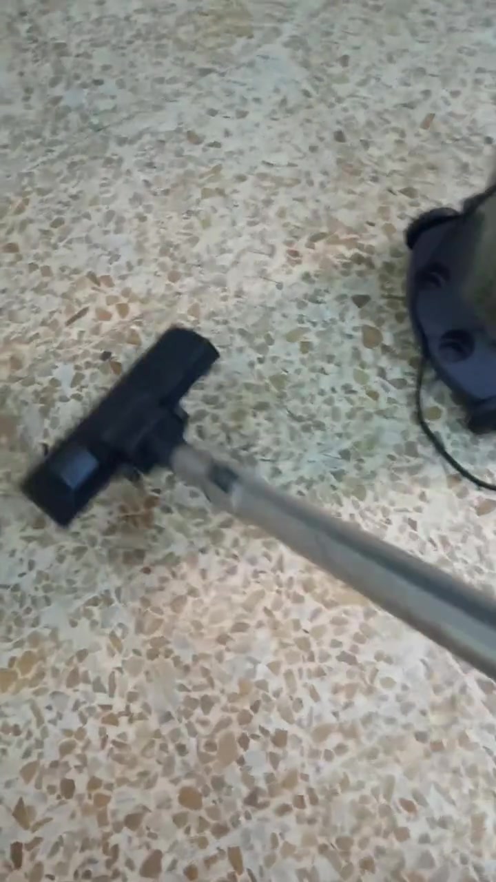 مكنسة كهربائية نوع سانيو الاصلية اخت الجديدة مستعمله كم يوم نوعية جدا راقية وافضل ما في السوك النوع الثقيل سعرها 85
مخاد ندافة غير مستعمله قبل يومين العدد 12 القطن اجنبي ناعم درجة ممتازة تستخدم للضيوف والجلسات السعر 5 للقطعة الواحدة 
ملاحف ومدواسات وتلبيسة دوشك نفر سعر القطعة 3500 نظيفات جدا والوان حلوه
العنوان حي الجزائر مقابل مستشفى مرجان 
*********** بي واتساب
