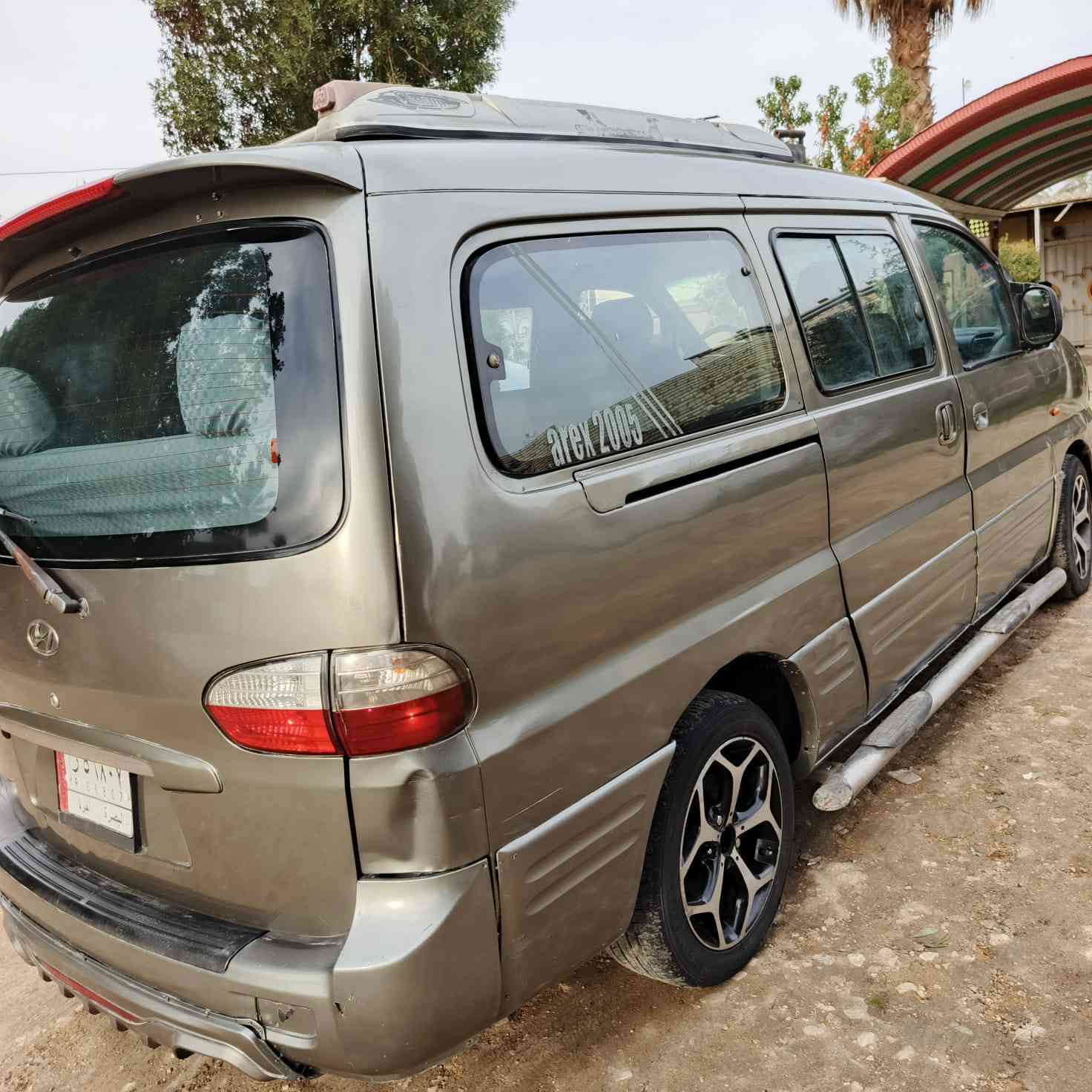 للبيع ستاركس 2001 محدثه سبعه 2007 مسكر.  11 راكب  كير اوتو ماتيك مكينه وكير كفاله سياره كفاله عامه من الضربه صبغ جماليه فقط حداديه خير من الله تخم تاير جديد سياره احلا من الصور. رقم بصره تحويل ثاني يوم السعر 57 بيه مجال بسيط المكان بابل الاتصال ***********
