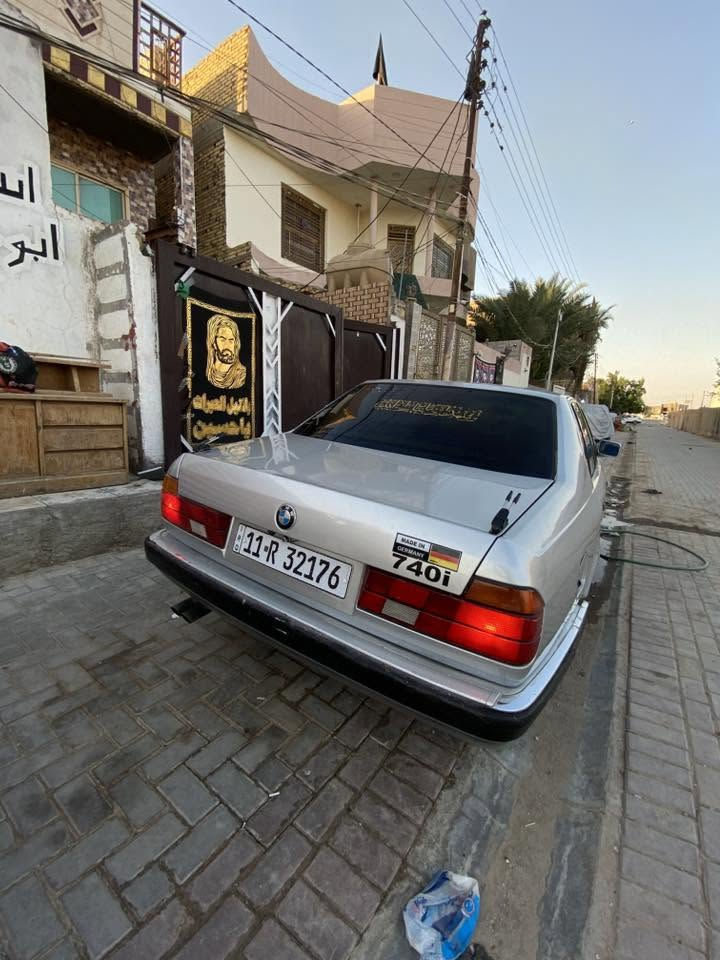 السلام عليكم
BMW  / 735i / 1990
كير ومحرك وتبريد كفاله 
ترايك شرط ٢٦٠ 
حداديه صدر جديد شرط ترايه وطستها زيرو 
دواخل نضافه ١٠٠٪؜ 
كهربائيات ١٠٠٪؜
فتحه سقف شغاله 
تخم تاير جديد صارله ١٠ ايام هيج
رقم بغداد انكليزي سنويه لل٢٠٣٠ راعيه يريد تحويل 
بيع او مراوس السعر ٥٨ وبيه مجال مكاني ديوانيه 
***********
***********
