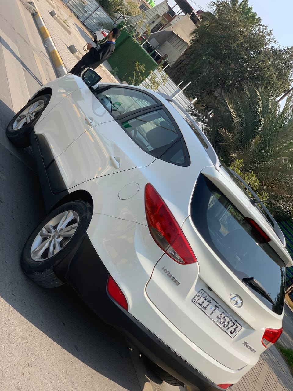 السلام عليكم
توسان موديل٢٠١٣ خليجي 
كفاله
مواصفات بانوراما تحكمات حساسات كامرة محرك٢٠٠٠ دوش
سنويه وهزه جديد
رقم بغداد انكليزي ب اسمي تحويل مباشر
السعر١٤٥$ بيها مجال 
مكان بغداد
***********
