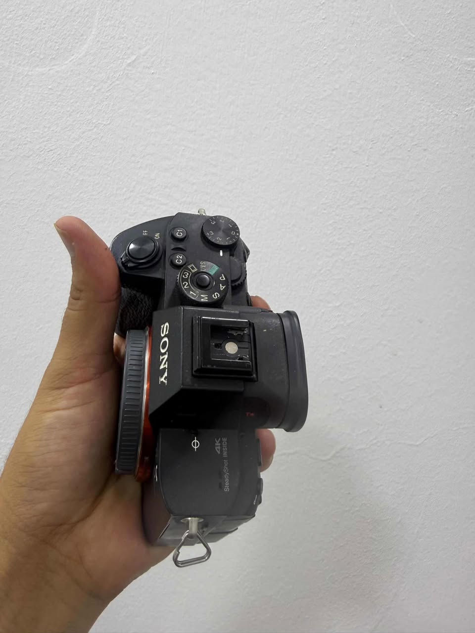 Sony a7r iii
ما بيها اي شخط شتر 81 
العنوان البصرة 
وموجود توصيل


**إذا كنت صاحب هذا الإعلان وتريد حذفه لأي سبب، رجاءا أرسل رسالة إلى الدعم الفني**