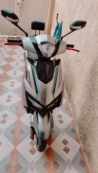 دراجه شحن سريعه كلش بعده جديده سعره 800 ومجاله قليل 07750341812