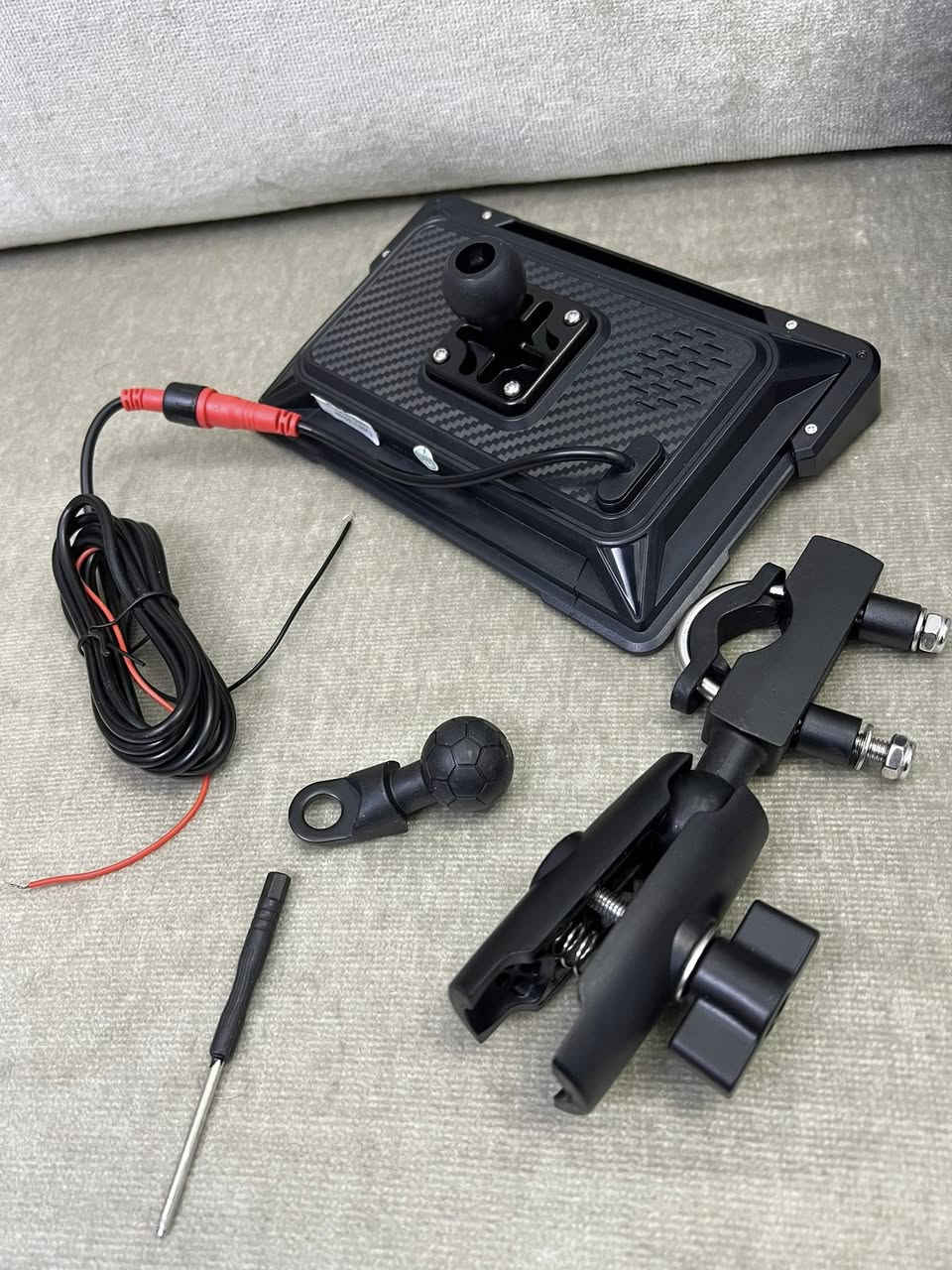 شاشة دراجة 7 انج كامل ملحقات شغالة ضد المي والحرارة تشغيل وصل حار بارد 12 فولت من جوزة الدراجة وهاهية توصيل اكو ستفسار خاص


**إذا كنت صاحب هذا الإعلان وتريد حذفه لأي سبب، رجاءا أرسل رسالة إلى الدعم الفني**