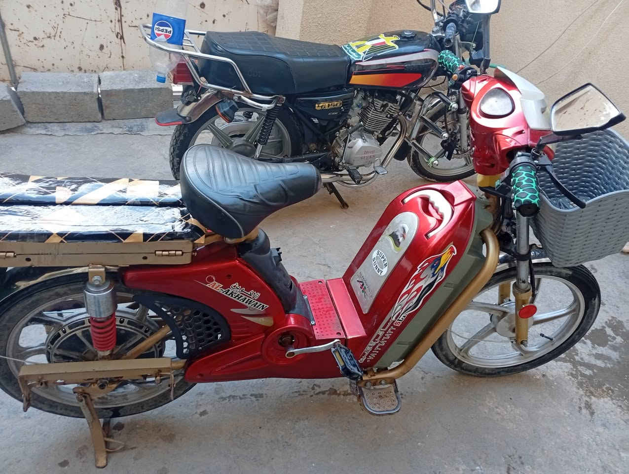 سلام عليكم مو طور شحن البيع موديل 2024 مكفول عل فحص كامل السعر 325// الاتصال *********** بي واتساب
