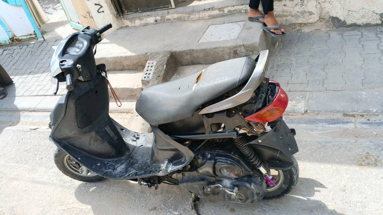 هذه سبيسّة للبيع، تحتاج بعض التصليحات ولكن مثالية للاستخدام في التنقلات داخل المدينة. الدراجة تحتاج صيانة للهيكل والأجزاء الكهربائية.