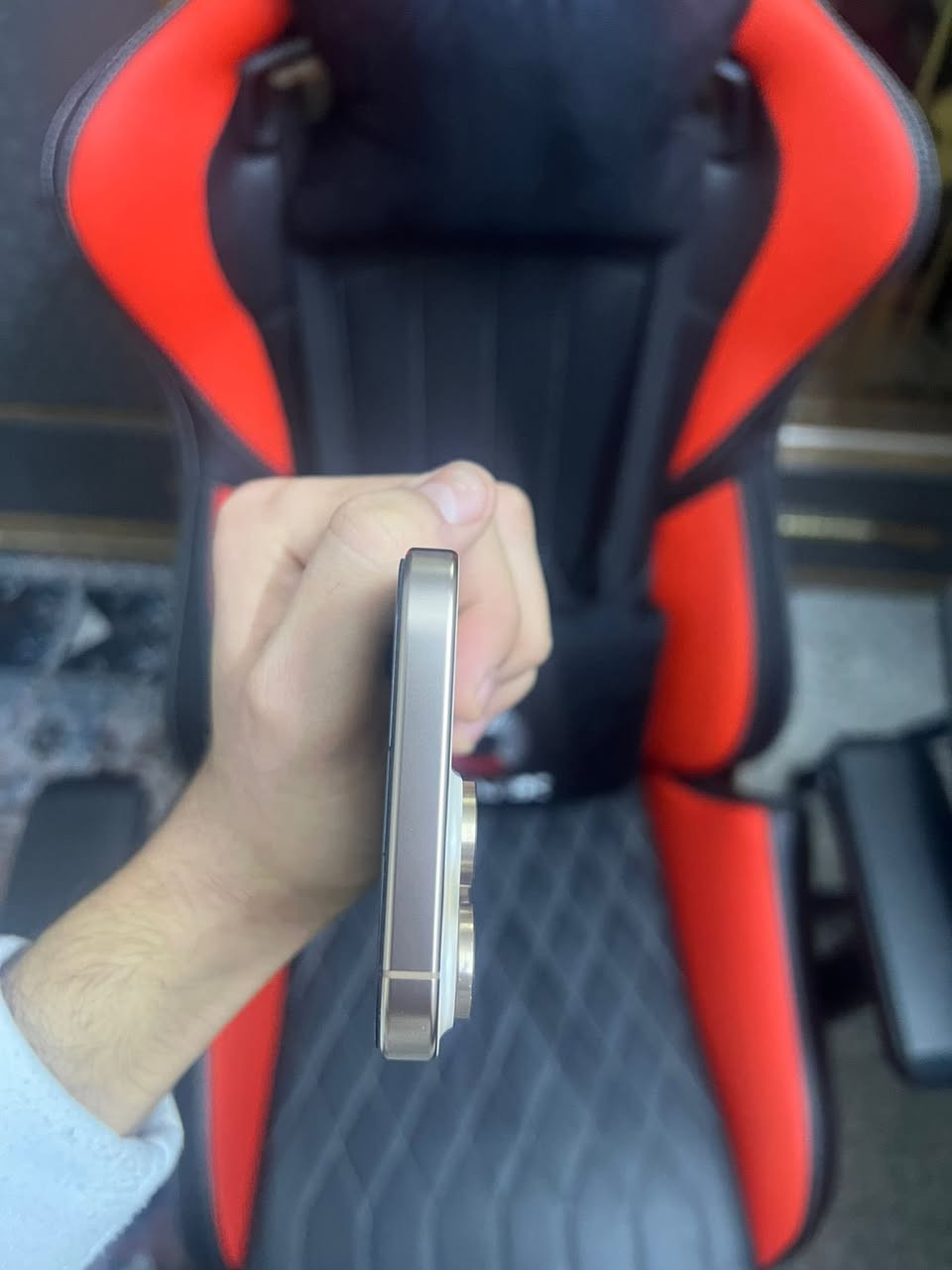 ايفون 16 برو ماكس ماستر
بطاريه 100‎%‎
مشحون113 مره
نضافه 100‎%‎
ضمان لحد شهر ال8
مكفول من الشخط
السعر 1,450,000 

ملاحضه معاجبك لتبقه تعلق اعبر المنشور 
الشراي اتصل ***********
