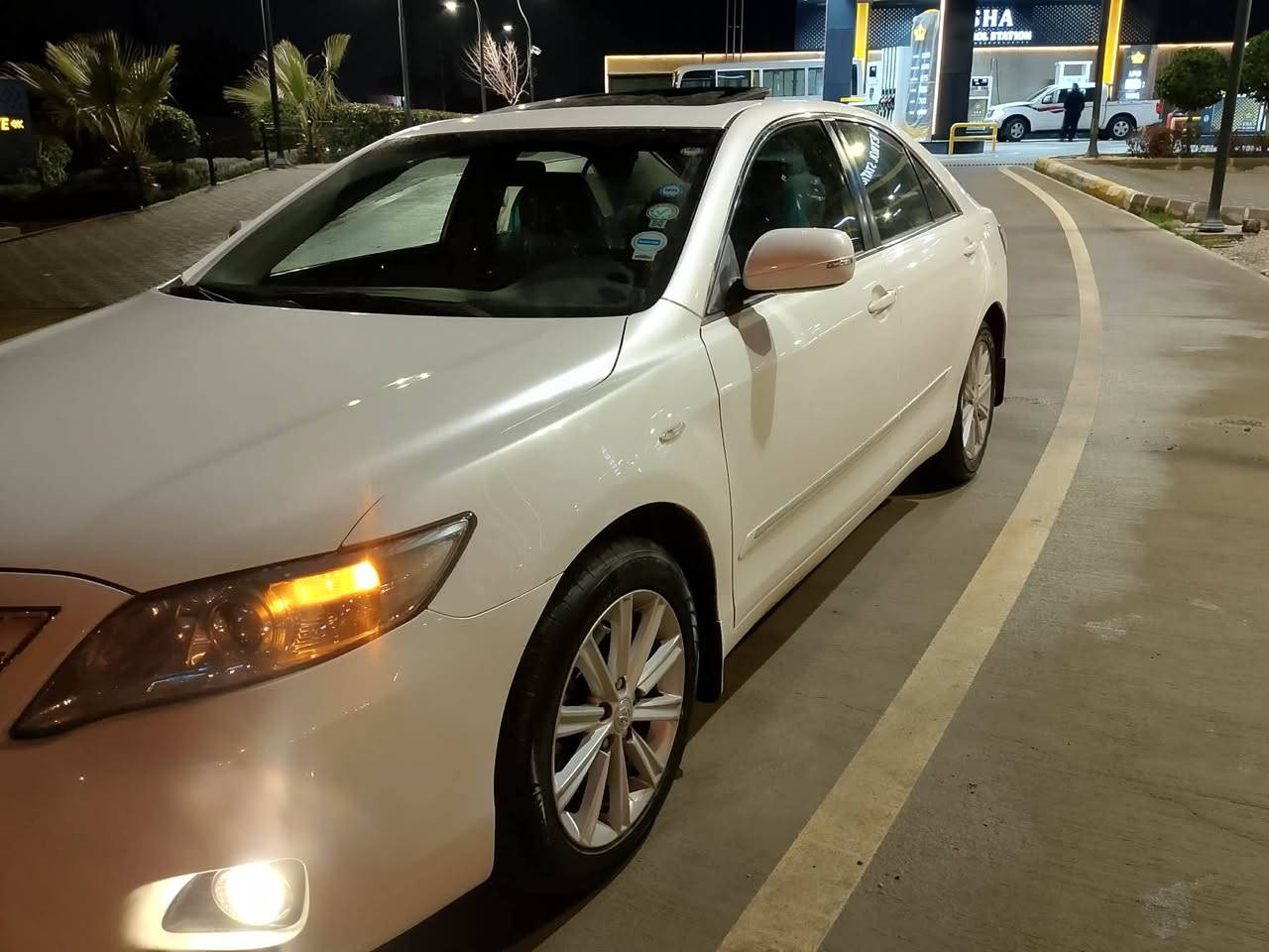 كامري 2011بي بوياخ سبي سه ده ف
مواسه فات Glx
سه نه ويي ره قه مي تازه يه 
بي ته قه و ره قه 
176روشتووه 
***********
***********
