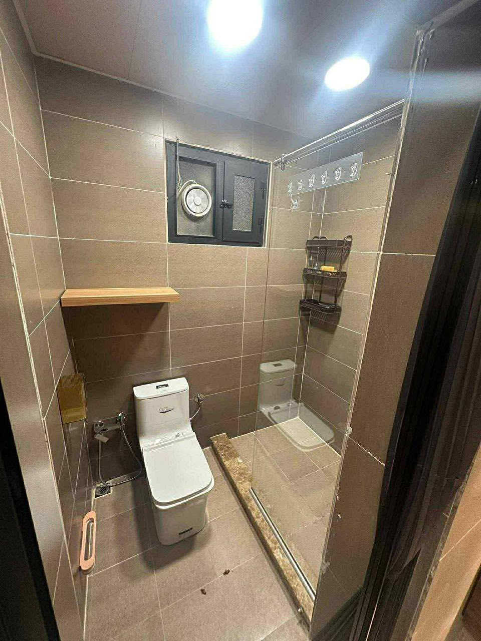 للايجار للايجار 55 متر مؤثث بناء 2024
منزل يحتوي على اثاث كامل و2 غرف نوم وصاله ومطبخ وصحيات طابقين الاساتذه مقابيل مجمع حي السلام المنزل ركن على شارع 20 متر سعر الايجار من الاخير قفل 800 الف للاستفسار شركه الرافد للعقار

***********
