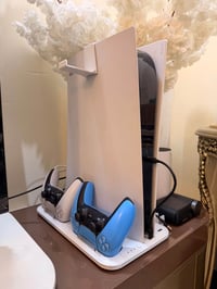 بليستيشن 5 • جويستك اضافي • نظيف استعمال قليل