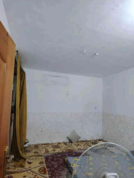 دار للايجار مساحة 65 متر دولان يحتوي على غرفتين وصاله ومطبخ وصحيات ومكشوفة وتخاريخ 
سعر الايجار الشهري 200 الف
اجور الماء والكهرباء على المؤجر
رقم الهاتف ***********
المكان حي ميسان منطقه ٨٤  تبليط وكافه الخدمات النجف
