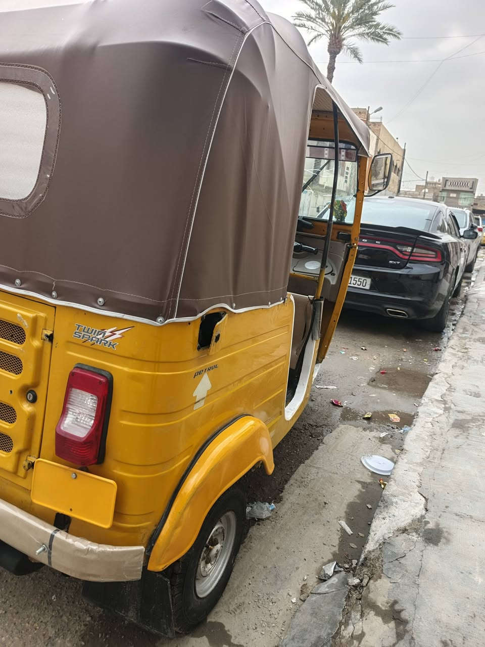 السلام عليكم تكتك 2019شهر 12 رقم وسنويه انكليزي كشر نضيفه العنوان الكماليه شارع المصرف السعر5800🥰
رقم***********
