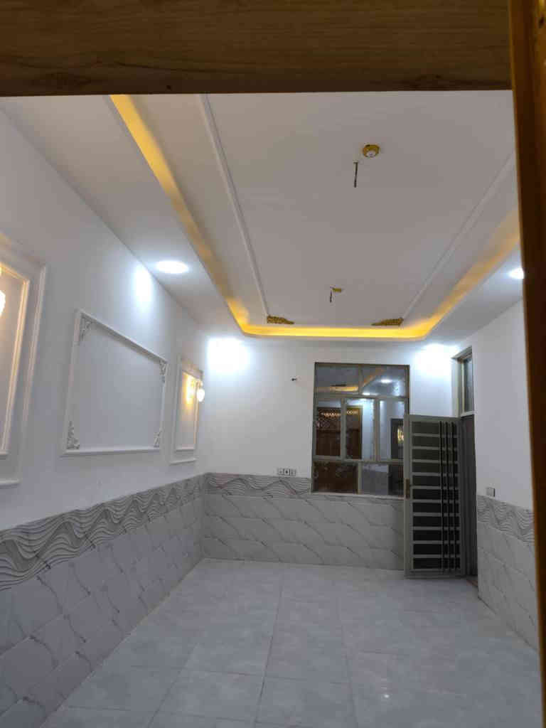 مساحه 150 متر #طابو_زراعي  سند ٢٥
🤑 سعر والوحده لبيت 56🤑و
(مكتب  الفهد عمود 270
تفاصيل لبيت (( موجود🎥📷 فيديو كامل للبيت
غرفه نو2// مطبخ// صاله// استقبال// صحيات خارج وداخل 

عنوان البيت  نجف مقابل ملحق قرية لغدير 

بناء ممتاز// اساس وسقف صب 
طابوق 🧱 جمهوري

كل البيت #سقوف_ثانويه

كل الخدمات موجوده 
مدارس 🏫 سوق #تبليط 

مقابل  قرية الغدير  ***********واتساب النجف, العراق
