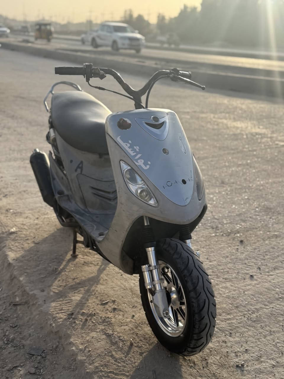 سلام عليكم ماكس منغولي للبيع دراجه بلاد مفتوحه فقط ولفاات دراجه كلشي شغال بيهال سلف هندر كفراته كامله 
سعرر 550 / مكاني حي الفداء / باقي تفاصيل خااص
***********
