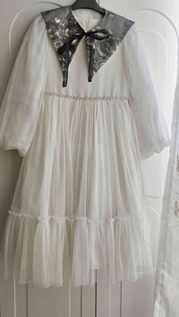 فستان بنات • عمر 11سنه • مستعمل مره وحده