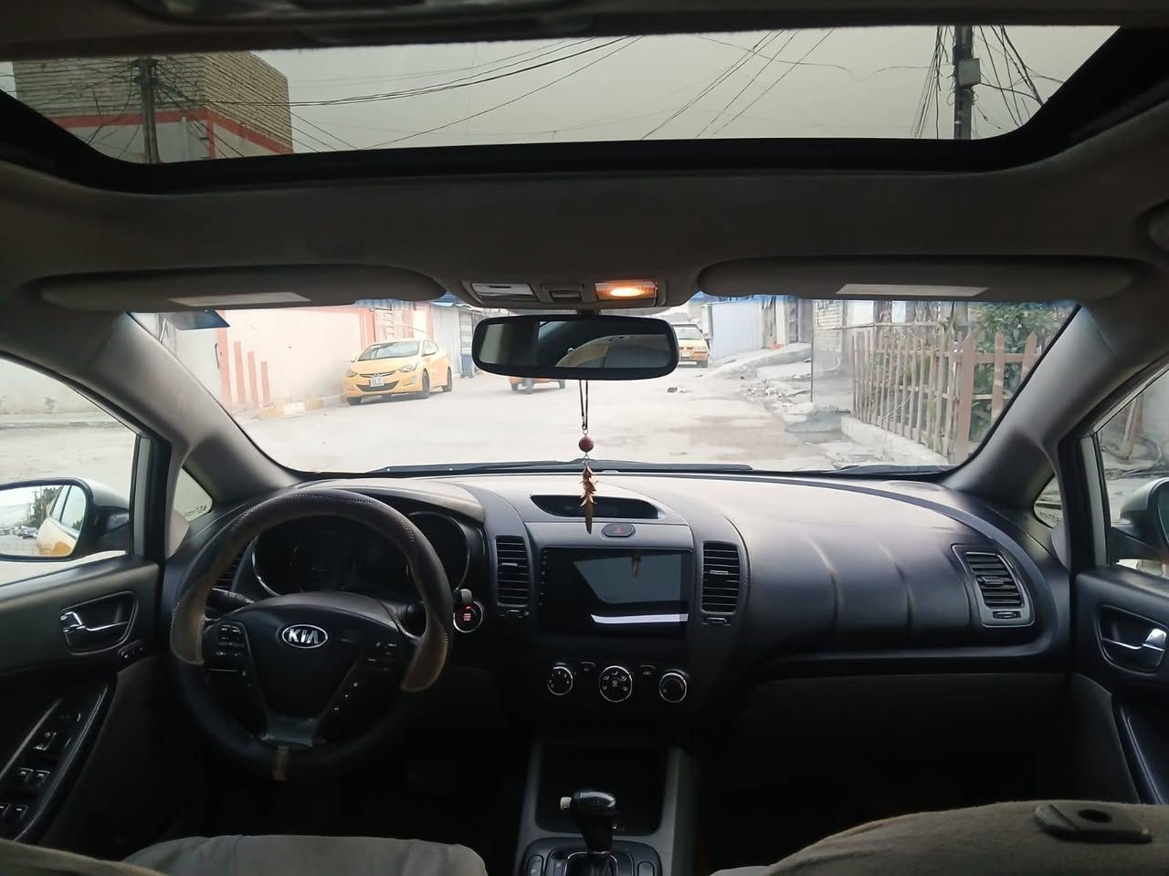 السلام عليكم
فورتي موديل ١٤
حادث بنيد امبدل
السياره فول واحد على واحد
مكينه جي تي اي  مكينه جديده كير جديد 
السعر ١١٢       
***********  فقط اتصال والسعر بي مجال
