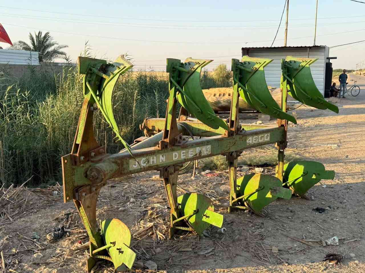 للبيع فدان قلاب جوندير جاهز ملاحظة المكينه ماتدخل بل المسار عند الكراب ***********

