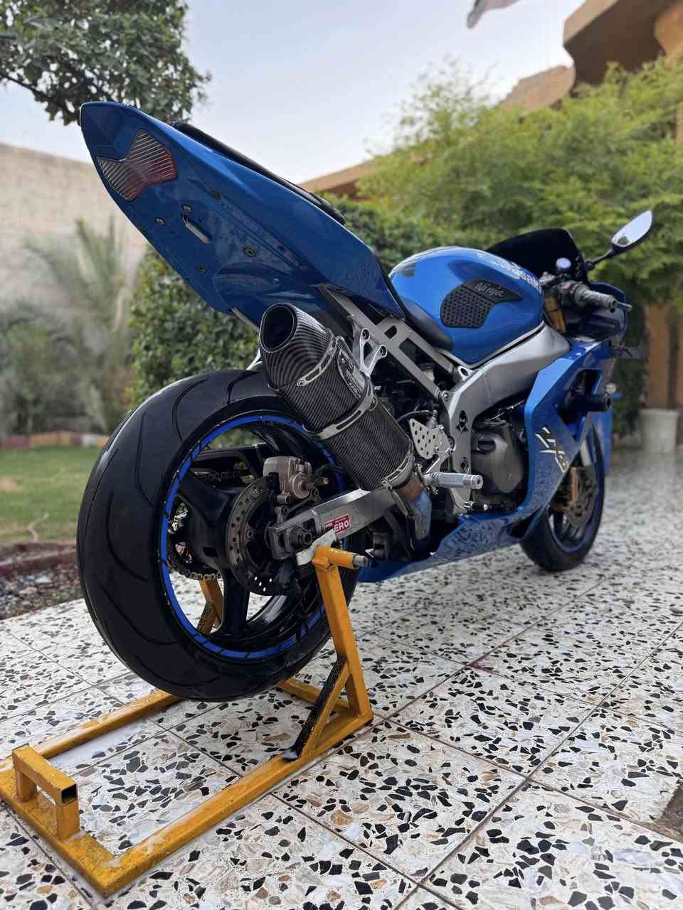 كاوسكي 2004 مابيهاا كل نقص
دراجه كفااالة نظيفة وحلوة
اوراق 
موشراي لايضل يسولف 
عنواني ديالى 
***********
