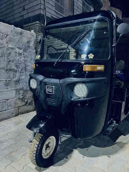 سلام عليكم. موديل ٢٠١٦ تعمير عام صبغ وخيسات. وكلشي لسعر ٢٨٠٠ وبيهة مجال بسيط حق جية تصال فقط 
 كربلاء ***********
