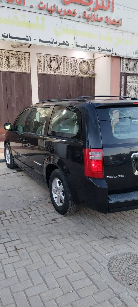 دوج كرفان ٢٠٠٩ كلين بدون حادث و صبغ السيارة مكفوله
كشن السايق كهرباء دوسات البريك كهرباء أبواب كهرباء جام ٦ كهرباء
محرك ٣٨٠٠ مكفول و كير مكفول
تخم تاير حدادية أمامي فقط بوش طبله فقط
تبريد ٣ قطع
شاشة تاب و كامرة
ظفيرة و قاعدة فيوزات و عقل بلاد
ماشيه ١٠٠ ألف حقيقي
رقم بغداد بسمي
*********** بغداد الكرخ
