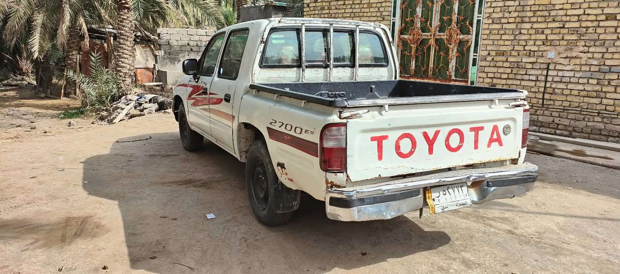 سلام عليكم تيوتا جمره 2002 فول كويتي رقم بصره  الماني سنويه لل ٢٧ كير محرك اكسن شرط كارتون تبريد تدفه عله وضع شركه كارتون حداديه جديده تخم تاير جديد باتري جديد اربع جام كرهباء غرفه ماروني بيع او مراوس بكيه بنكو  مكان سياره سماوه  ***********
