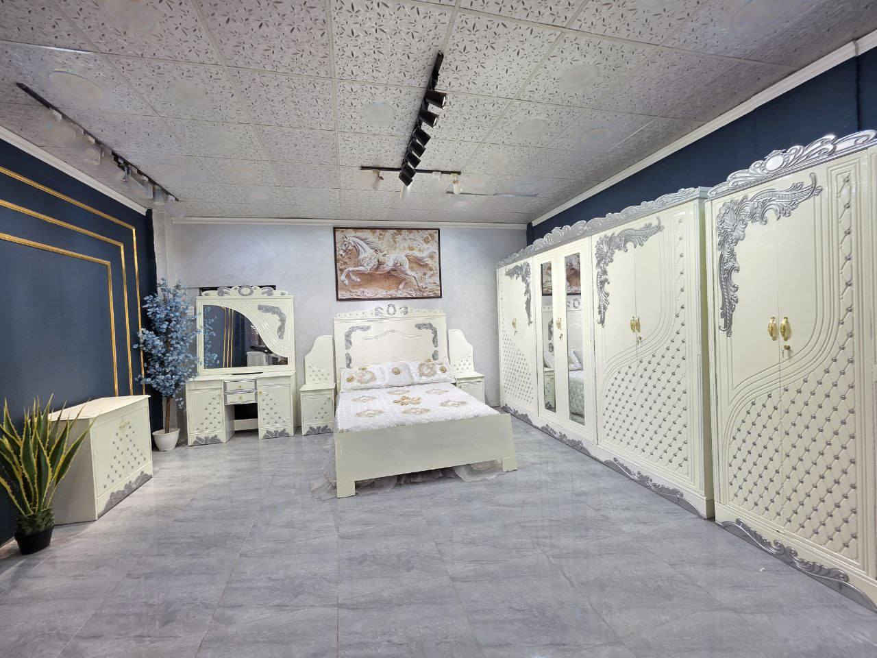 تفاصيل الغرفة المرمري 

 خارج ٤ملم ام دي اف 
وداخل صاج ٣ملم 
صبغ حراري  درجة اولى 

عدد القطع  7 قطع 
جرباية  قياس  ١٦٠ × ٢٠٠ 
ميز جانبي ايسر قياس ٥٠
 وميز  جانبي  قياس ٥٠
 زاوية ارتفاع مترين عرض ٨٠
 وميز بلازمه  
وميز مراية ارتفاع مترين عرض ١٢٠
 وكنتور ٦ باب  ارتفاع مترين و١٥ طول ٣ متر و١٥
السعر 950 الف
شازلون وطابورية ب 50 الف 
دوشك ب160 الف
للحجز مراسلة ع واتساب
 ***********
