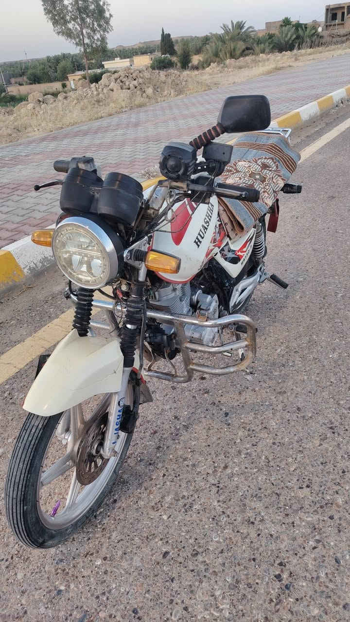 للبيع هيوشه 17 نضيف  يحتاج شوي ترتيبات سعر 425 وبيه مجال خاص مفتوح او اتصال ***********

