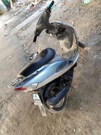 ماكس منغولي 120 نظيفه وبلاديه السعر 400 قفل المكان بغداد سبع ابكار  07...