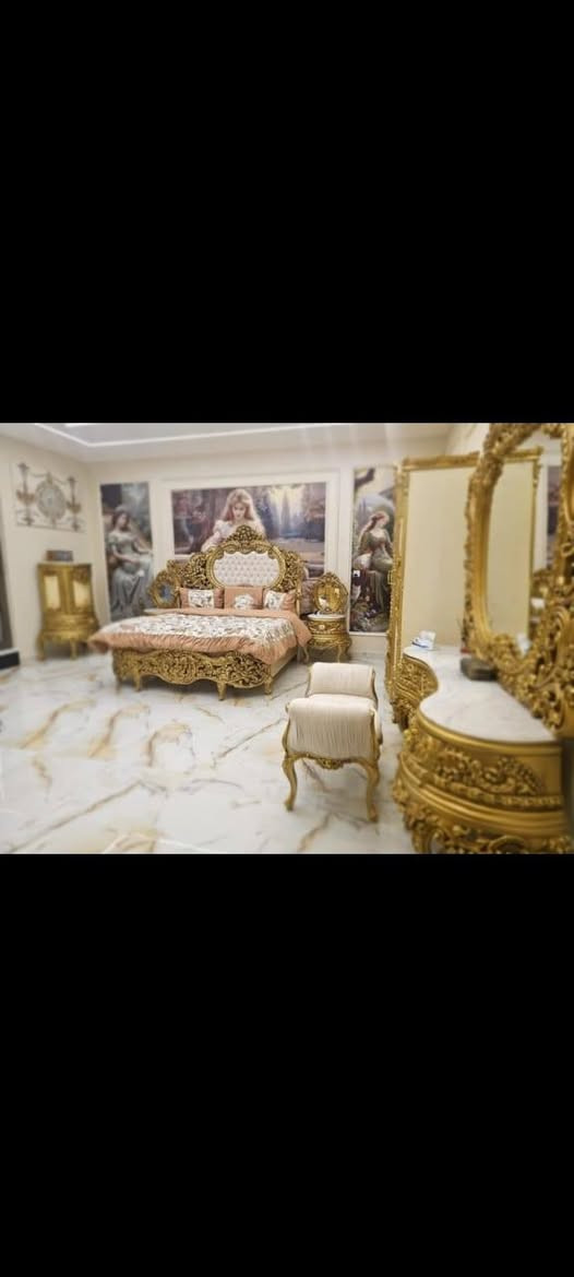غرفه شغل دمياطي مصري ضخمه جدا للبيع العنوان الشرطه الخامسه رقم الهاتف ***********
