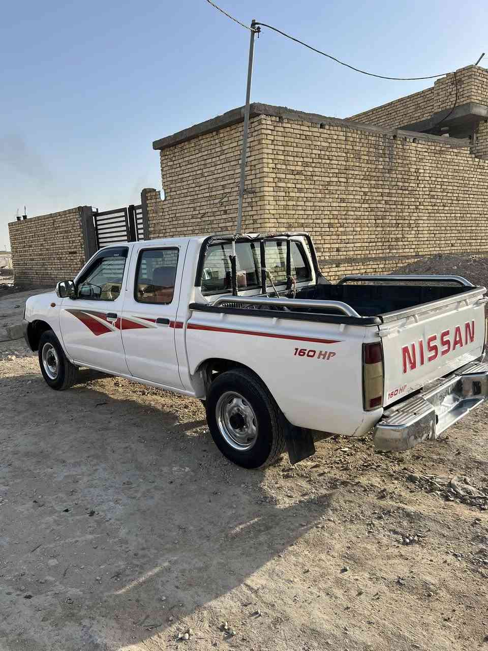 نيسان للبيع 2009 السعر 95 وبيها مجال قليل 
رقم نكليزي الجديد سنويه 2030 باسمي
مصبوغه عام جماليه 
العنوان الناصرية مركز المحافظه قرب جامعة ذي قار 
الشراي يتصل على الرقم ***********
