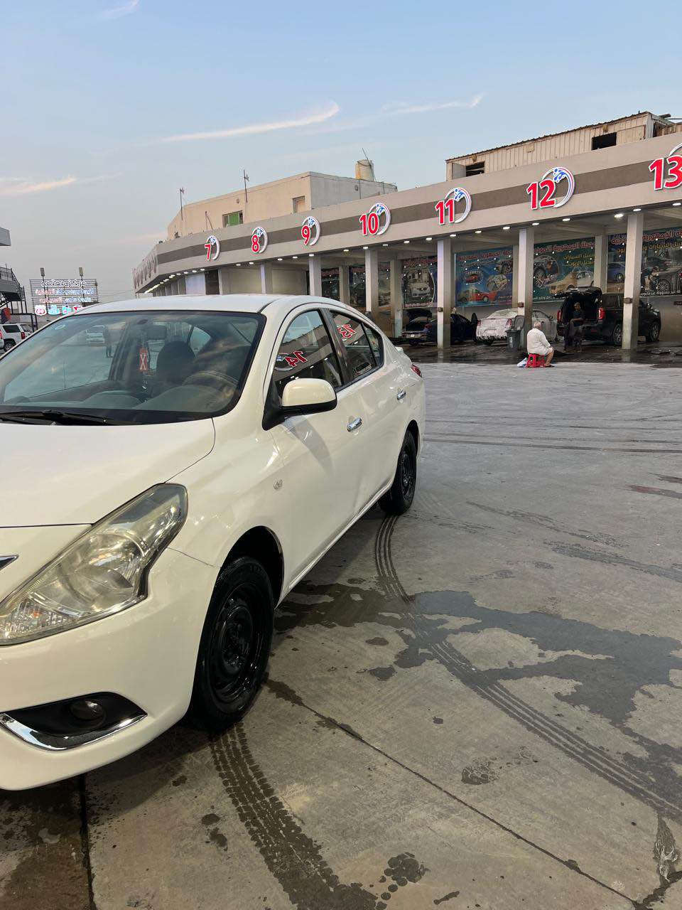 السلام عليكم
نيسان سني 2019 سيارة نظيفه بيها دحكات بسيطه بيها بارد بالجاملق وشخوط بالباب اللي عكس السائق الباب الخلفي ما مشتغله تكسي ( مامتعوبه) ماشيه 127000 سيارة نظيفه دواخلها حلوه مرتبه رقم بصرة رايدها 97وبيها مجال للشراي
رقم الهاتف
*********** البصرة, العراق
