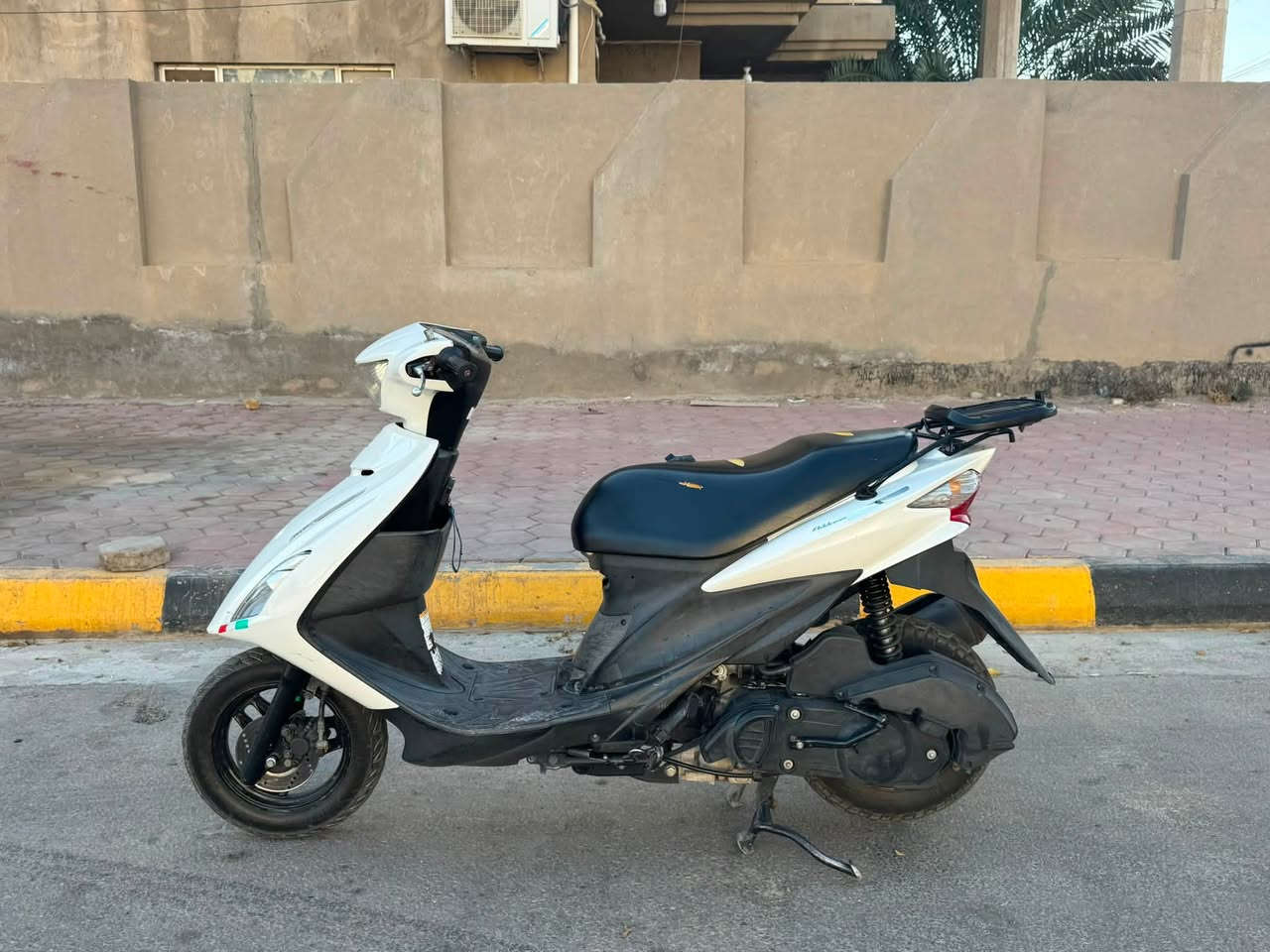 ادرس ياباني حديث بعدها بحاله الوكاله مكفوله قبل شهر نازله من الرمبه سعر 850 مجالها بسيط *********** مكاني كوت
