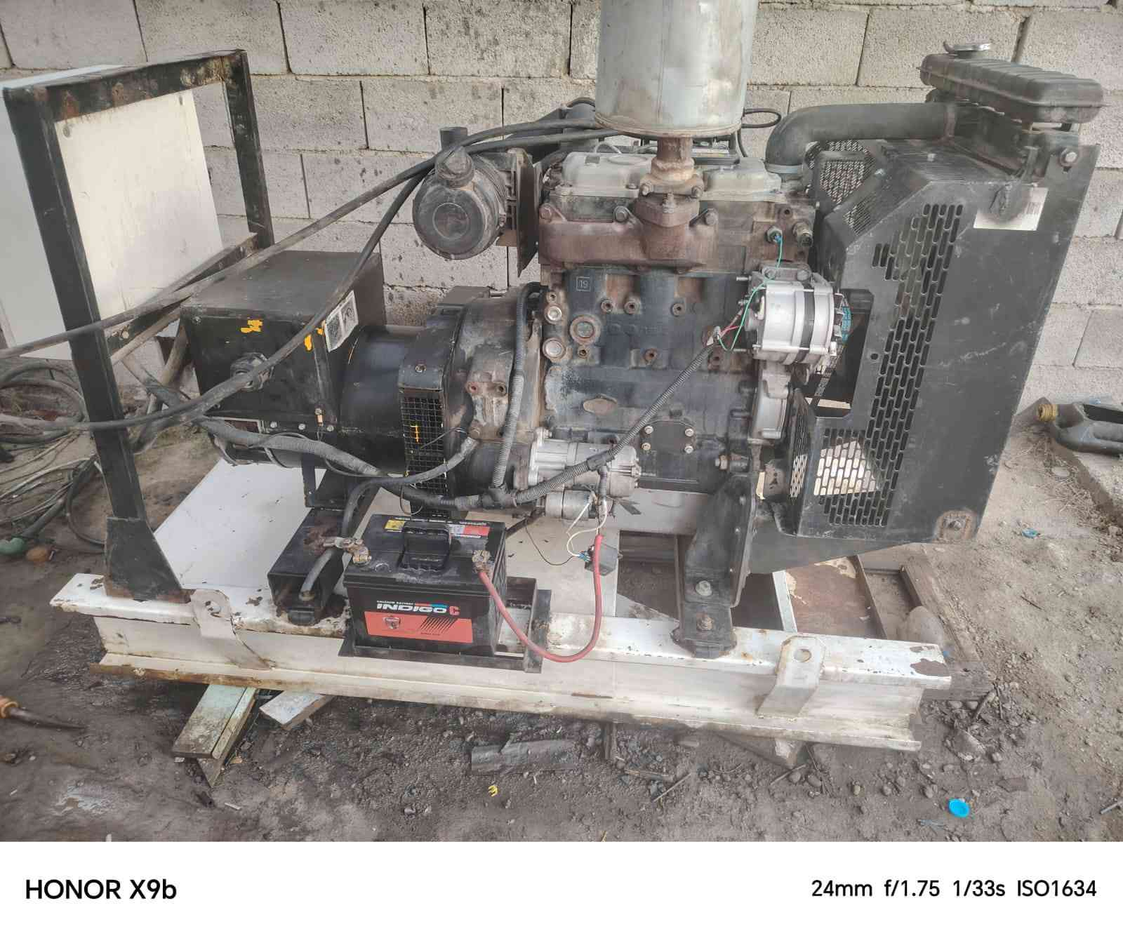 يا الله مولد بيركس اوتو  30 كيفي 120 امبير شغال كامل
لاستفسار ***********
